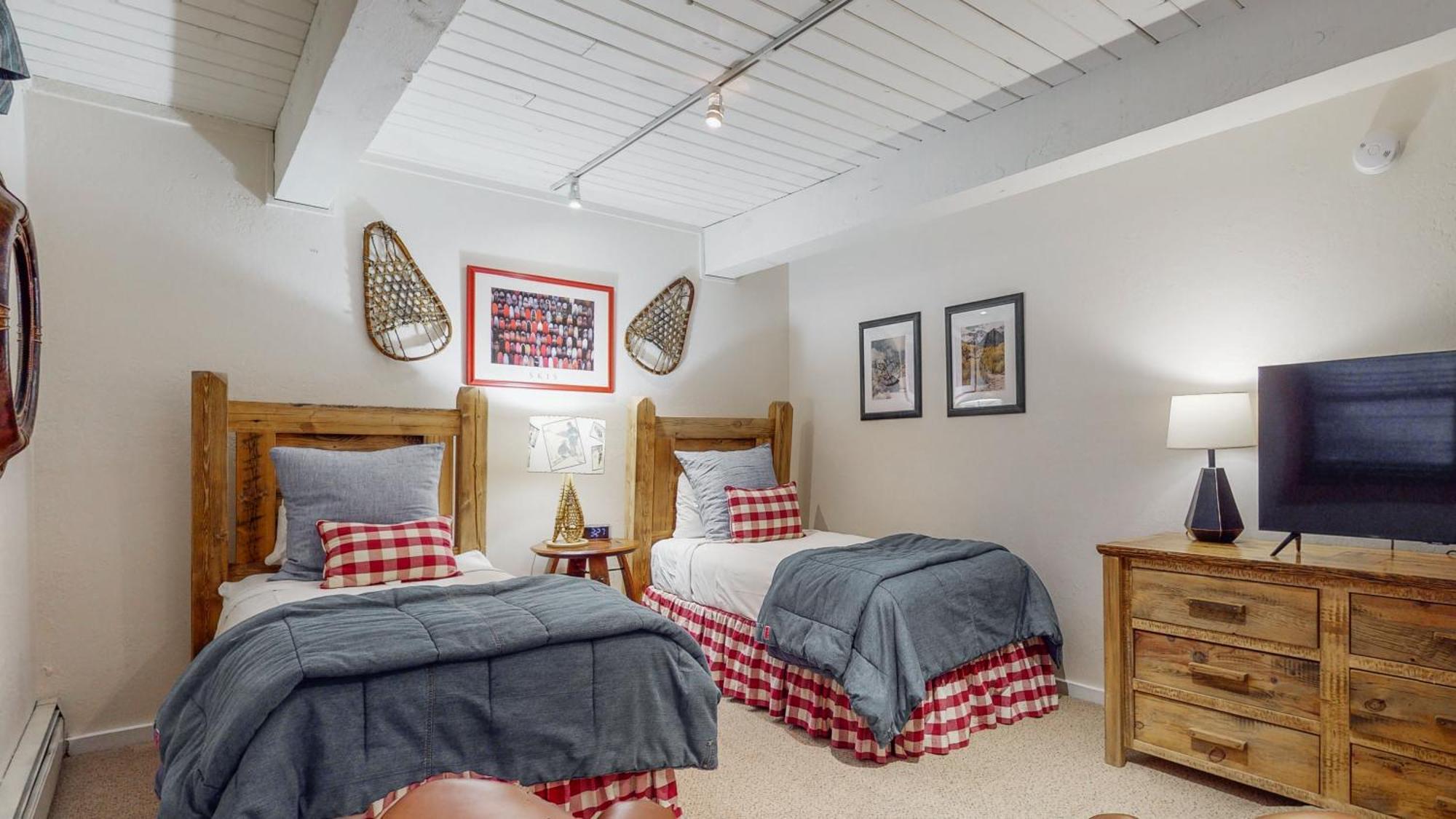 Top Of The Village - Coraltree Residence Collection Сноумасс Виллидж Экстерьер фото