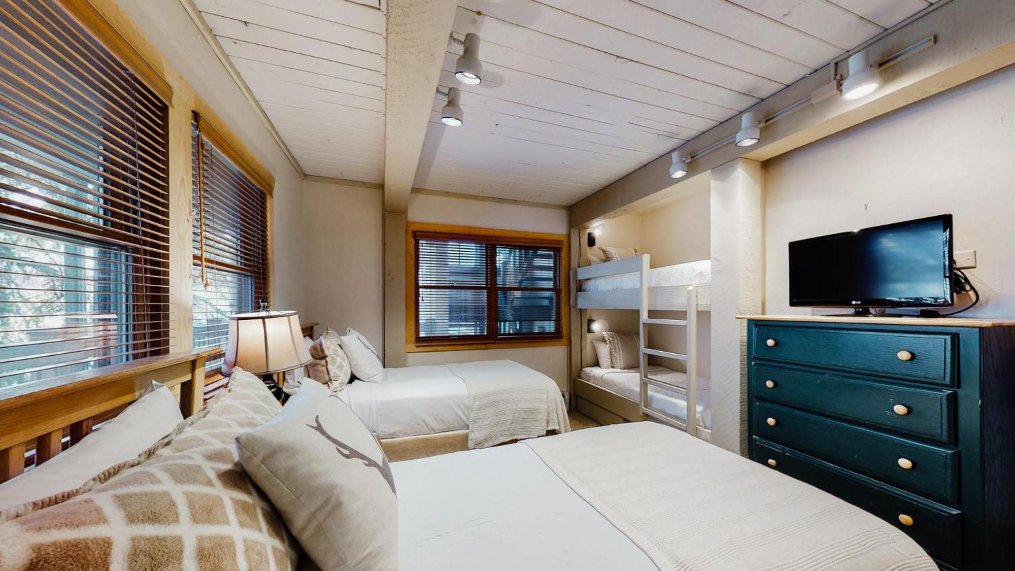 Top Of The Village - Coraltree Residence Collection Сноумасс Виллидж Экстерьер фото