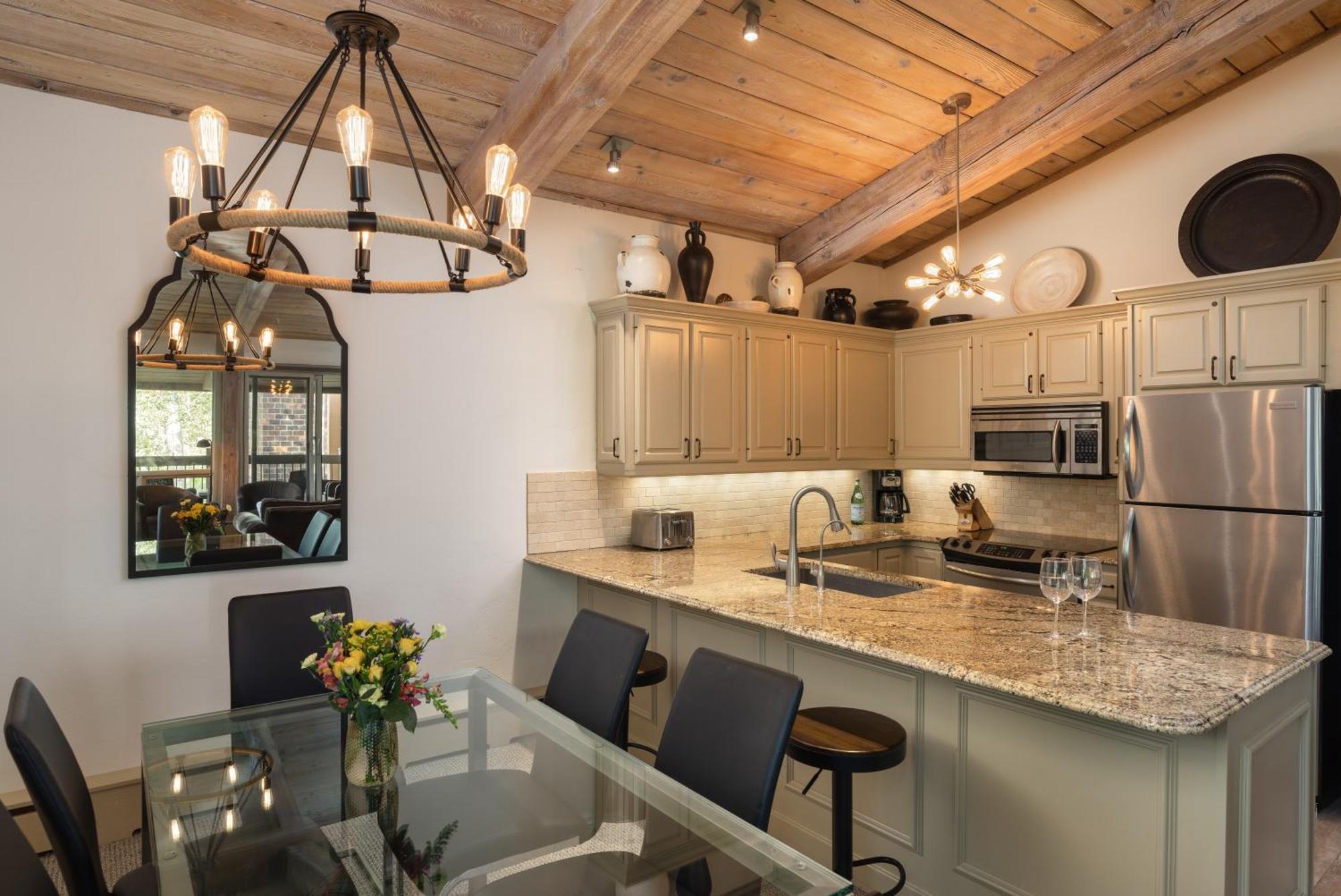 Top Of The Village - Coraltree Residence Collection Сноумасс Виллидж Экстерьер фото